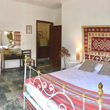 Theodora Hotel Петра Екстериор снимка