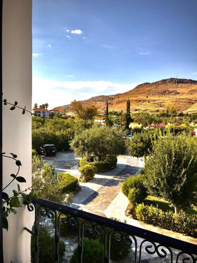 Theodora Hotel Петра Екстериор снимка