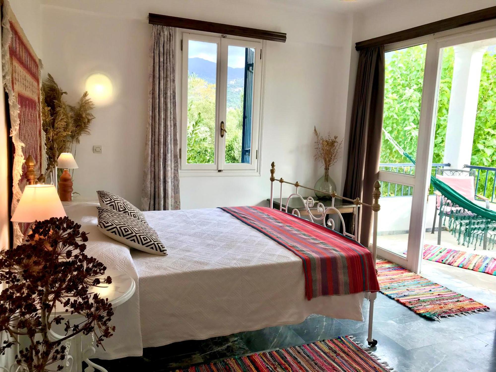 Theodora Hotel Петра Екстериор снимка